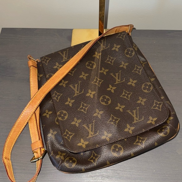 Louis Vuitton Handbags - Authentic Vintage Louis Vuitton Small Agenda and Salsa Shoulder Bag Bundle